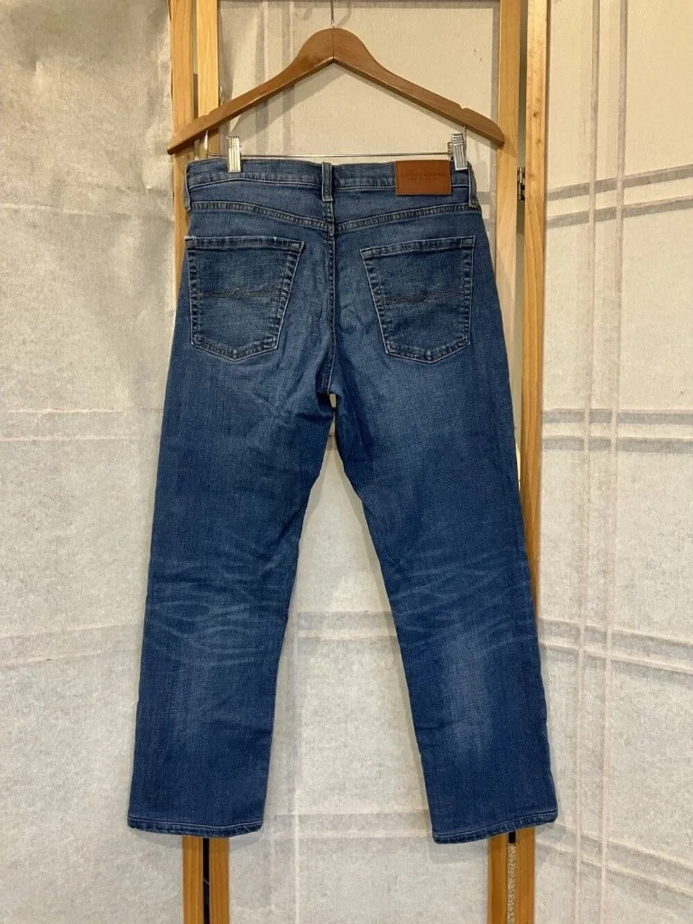 Lucky Brand 221 Straight Jeans Mens Size 32/30 (Actual 32/27) Blue Stretch Denim